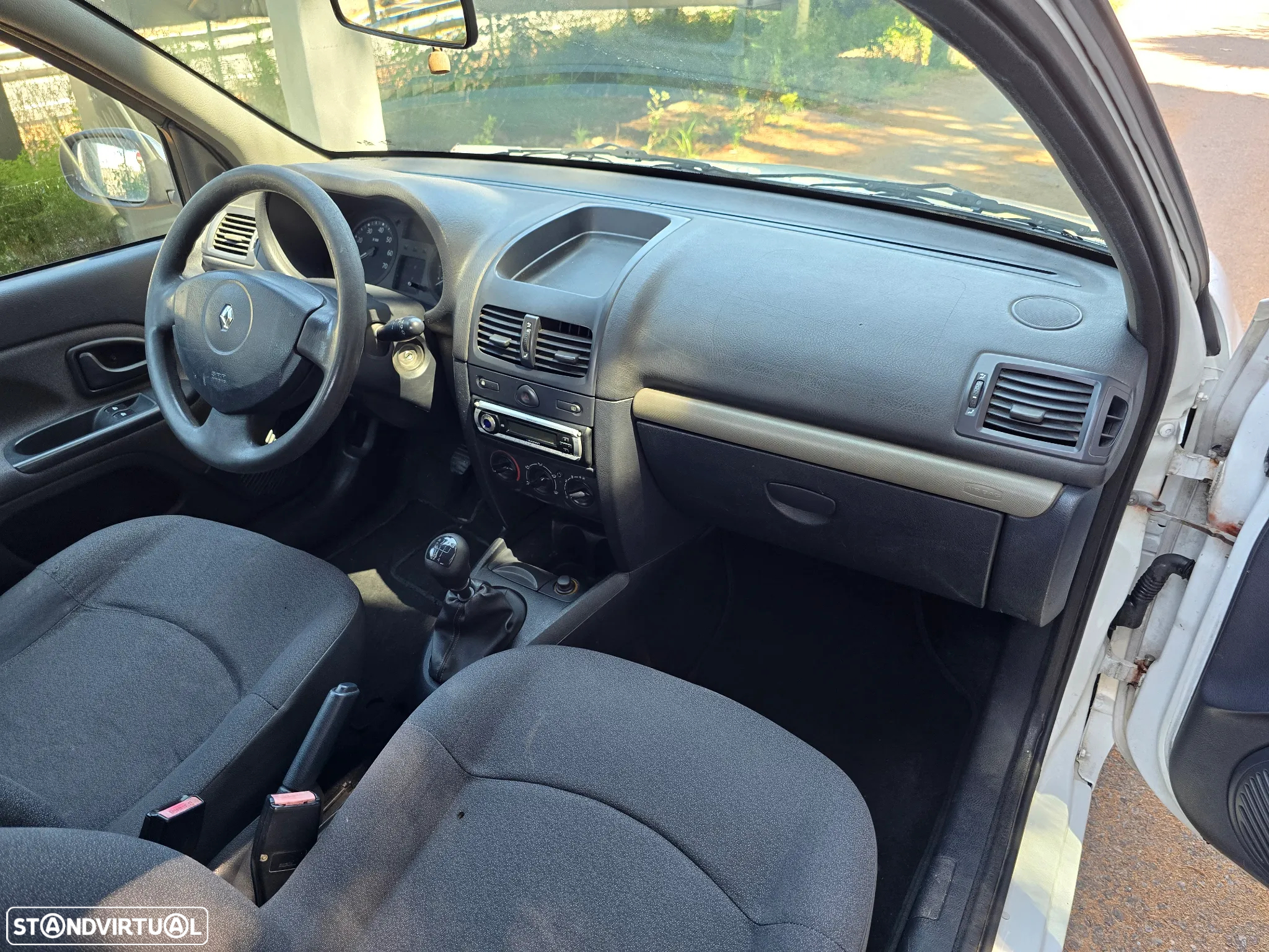 Renault Clio DCI Van - 22