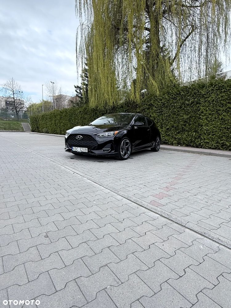 Hyundai Veloster - 1