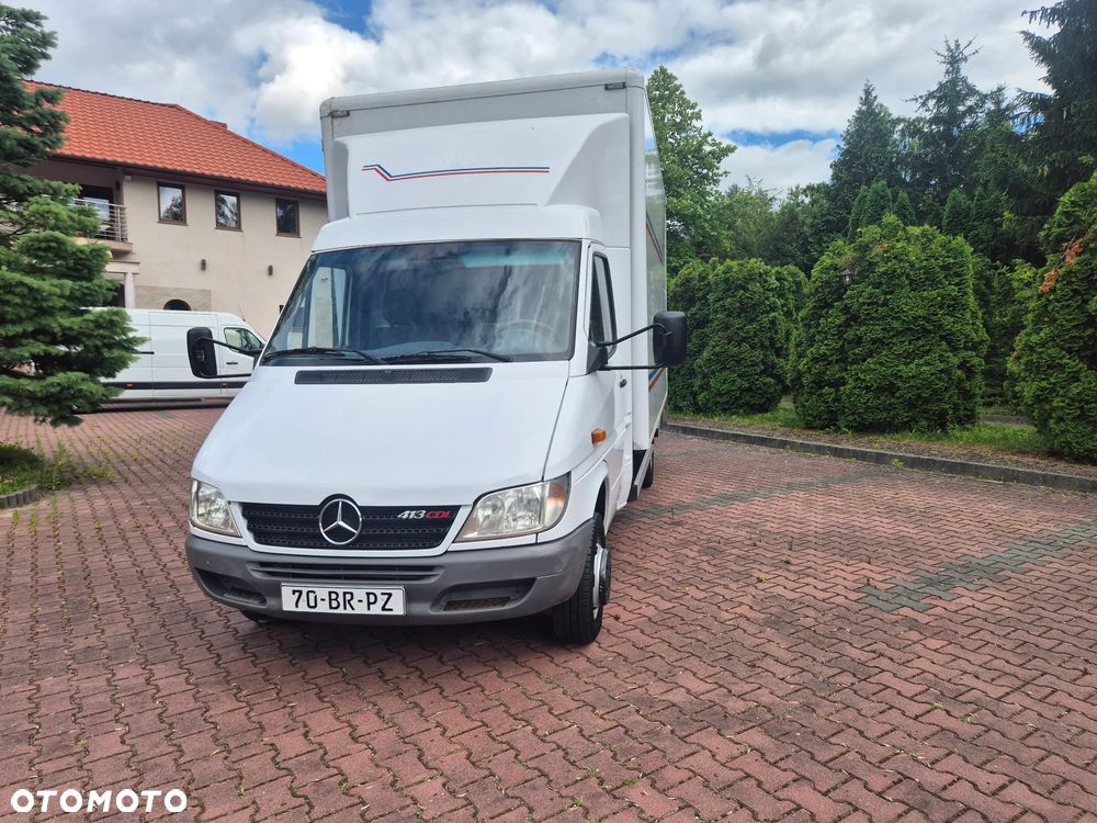 Mercedes-Benz Sprinter - 14