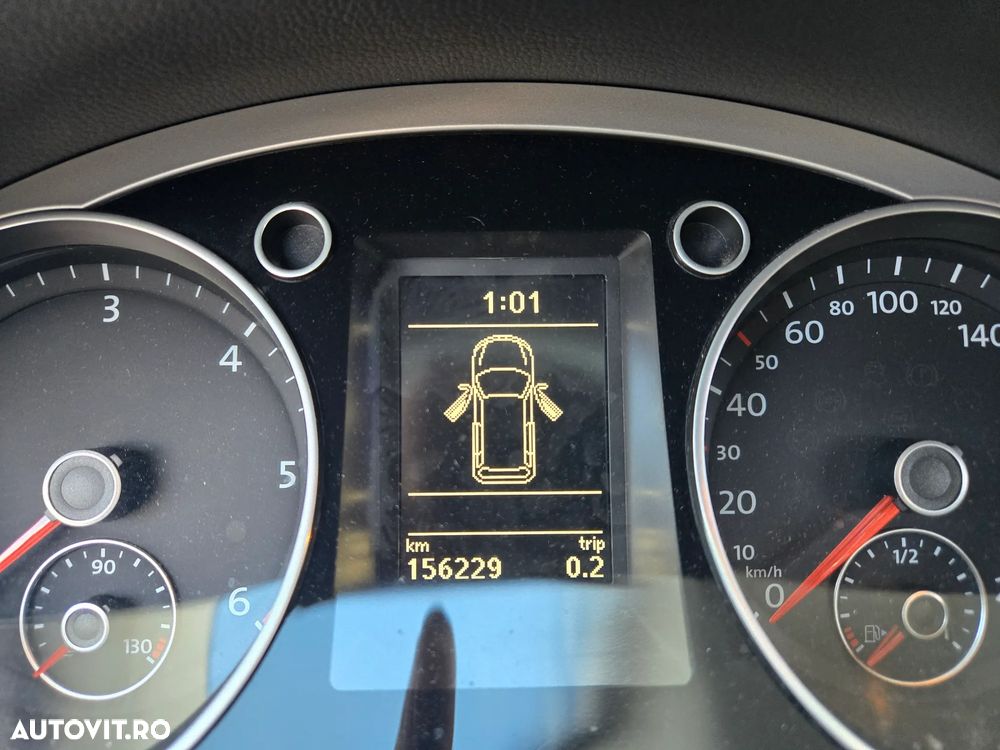 Volkswagen Passat 2.0 TDI Blue TDI Comfortline - 4