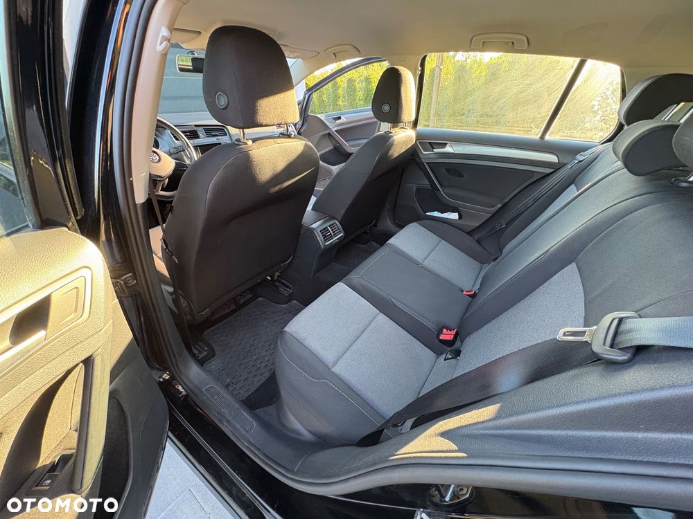 Volkswagen Golf 1.2 TSI BMT Comfortline - 10