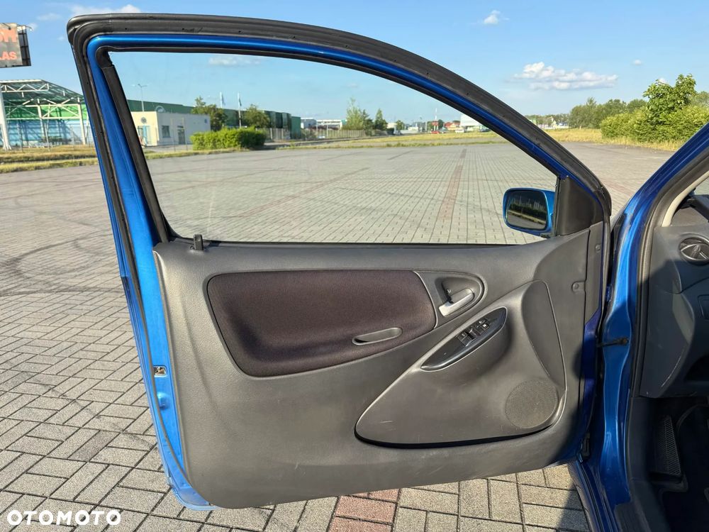 Toyota Yaris - 11
