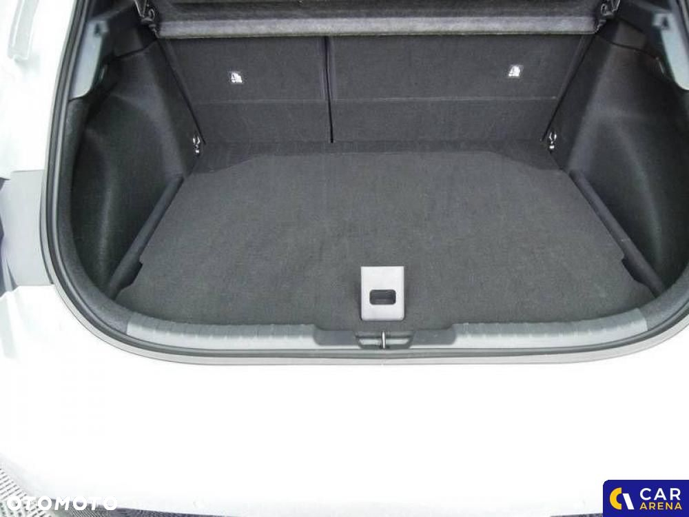 Toyota Corolla - 22