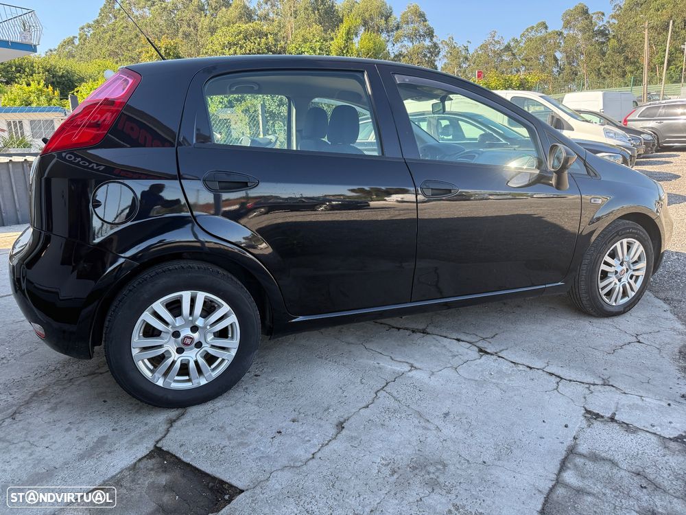 Fiat Punto 1.3 M-Jet Easy S&S - 29