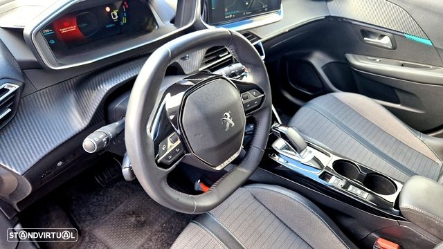 Peugeot e-208 Allure Pack - 13