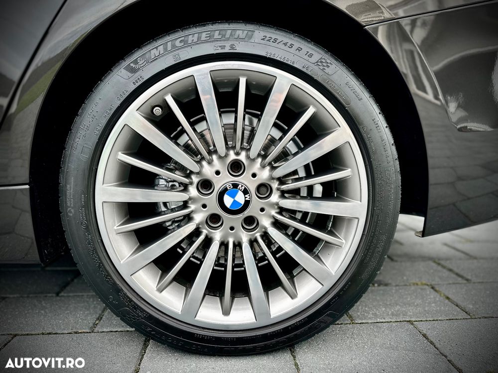 BMW Seria 3 320d Aut. xDrive Luxury Line - 31
