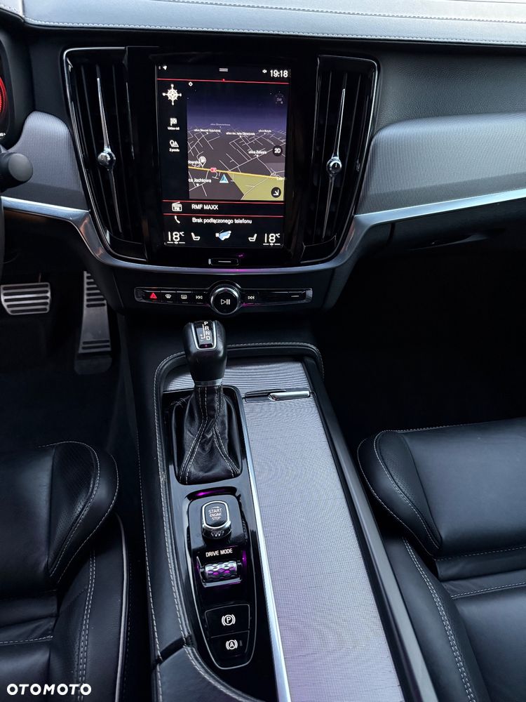 Volvo S90 D5 SCR AWD R-Design - 12