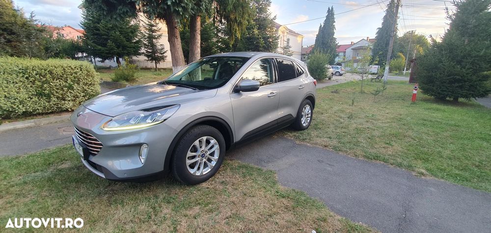 Ford Kuga 1.5 EcoBoost 2x4 Titanium - 1