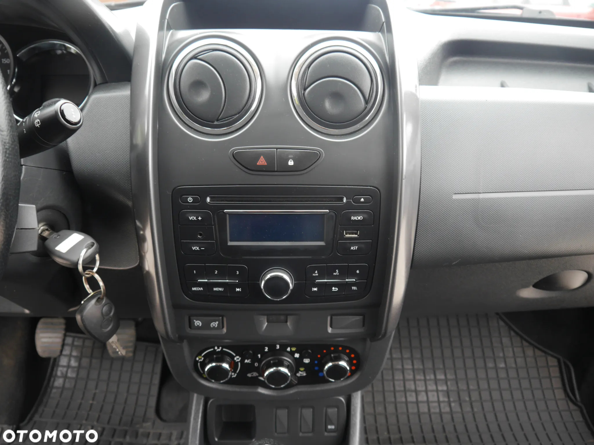 Dacia Duster 1.2 TCe Laureate - 10