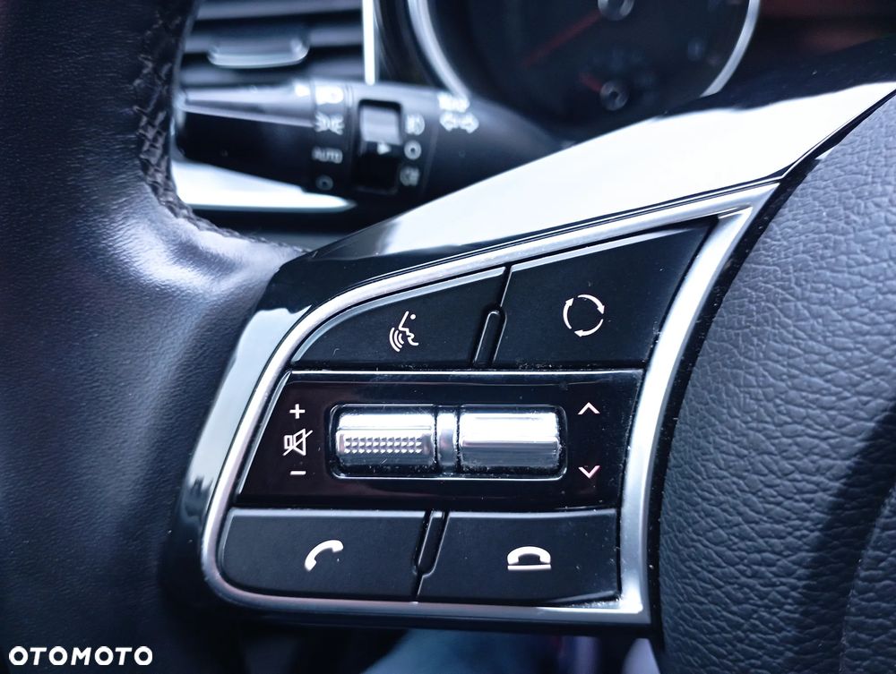 Kia XCeed 1.6 T-GDI L Business Line - 15