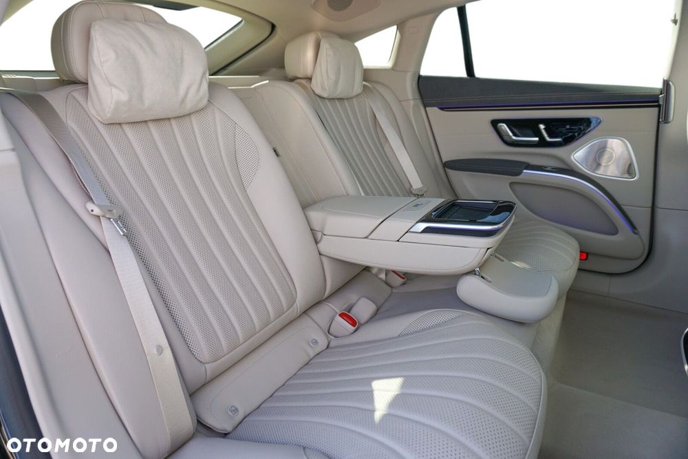 Mercedes-Benz EQS - 25