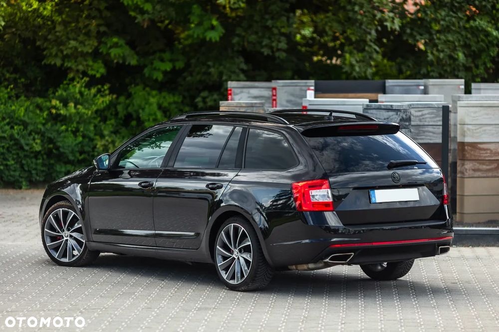 Skoda Octavia 2.0 TDI DSG RS - 14