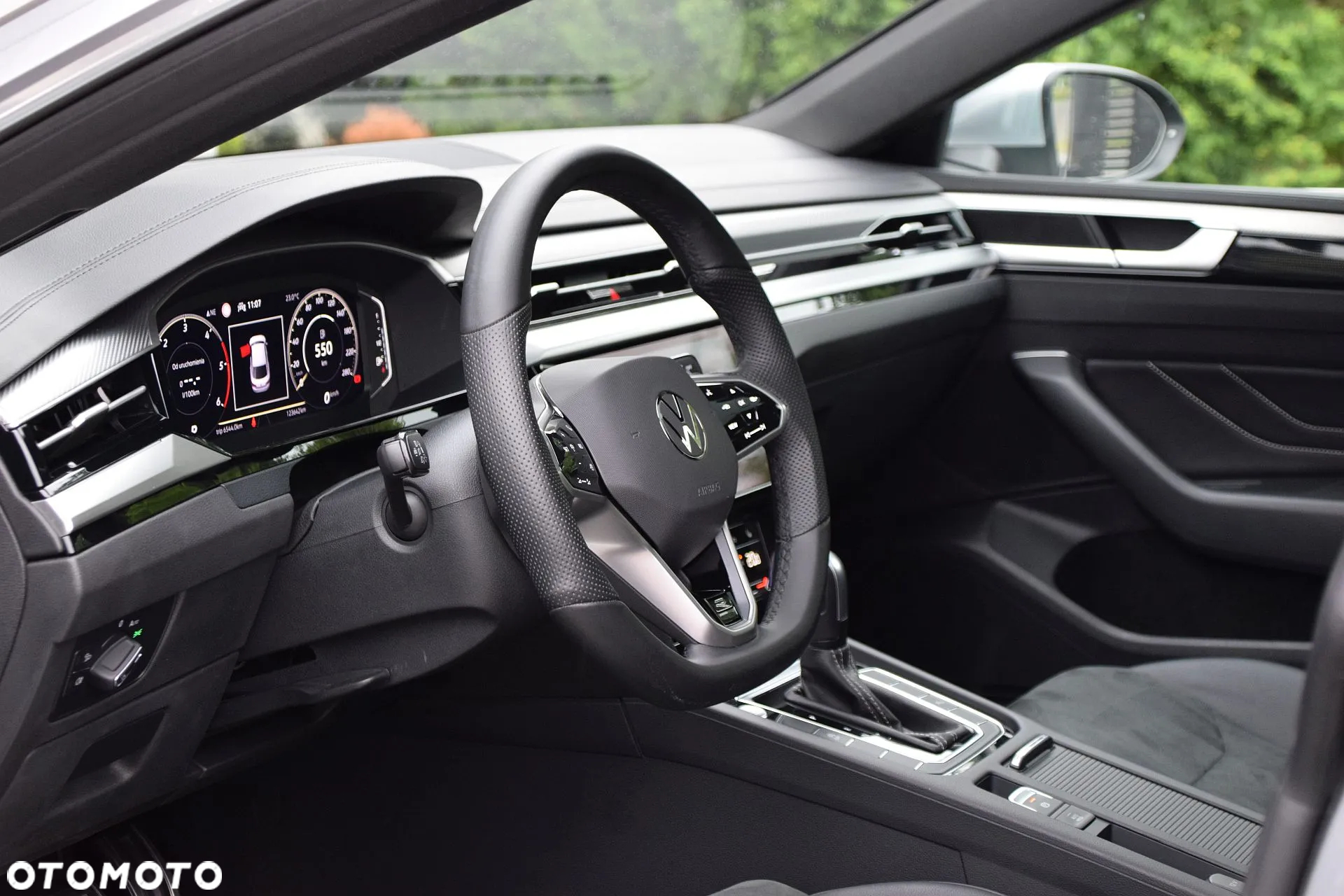 Volkswagen Arteon 2.0 TDI R-Line DSG - 11