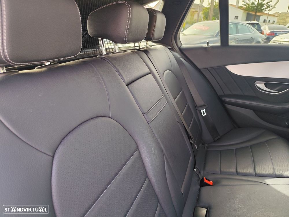 Mercedes-Benz C 300 h AMG Line - 21