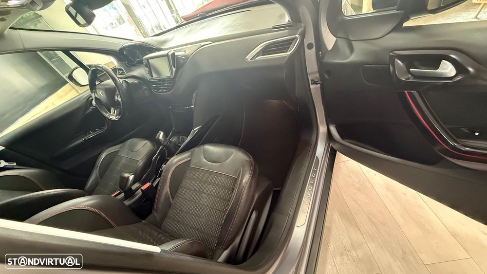 Peugeot 2008 PureTech 110 Stop&Start GT-Line Edition - 17