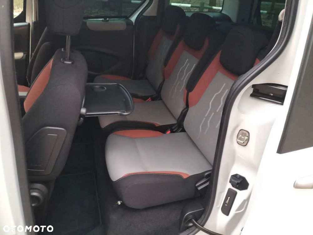 Peugeot Partner 100 Family - 25