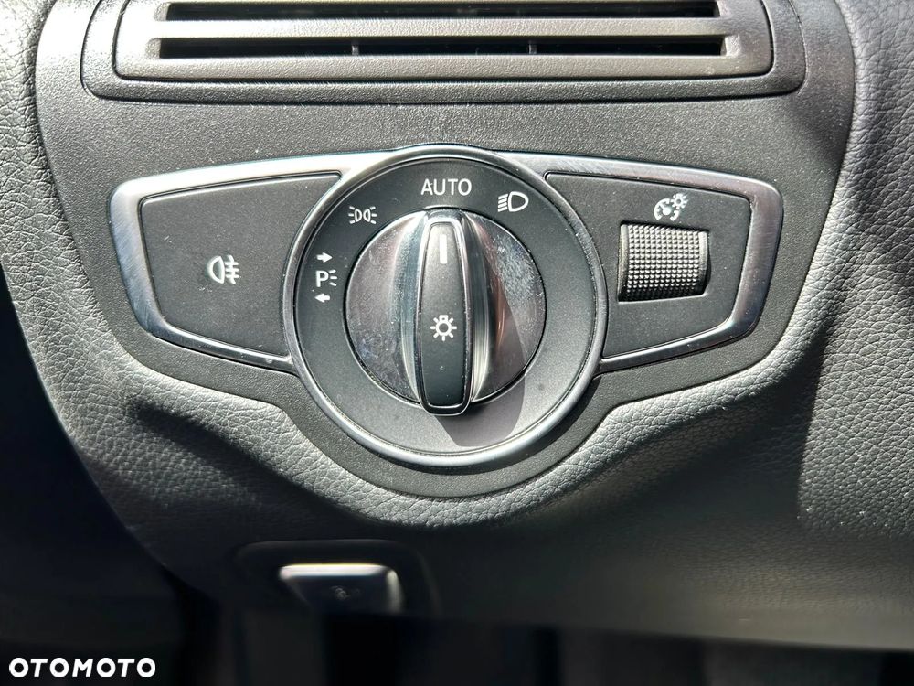 Mercedes-Benz Klasa C 160 9G-TRONIC - 30
