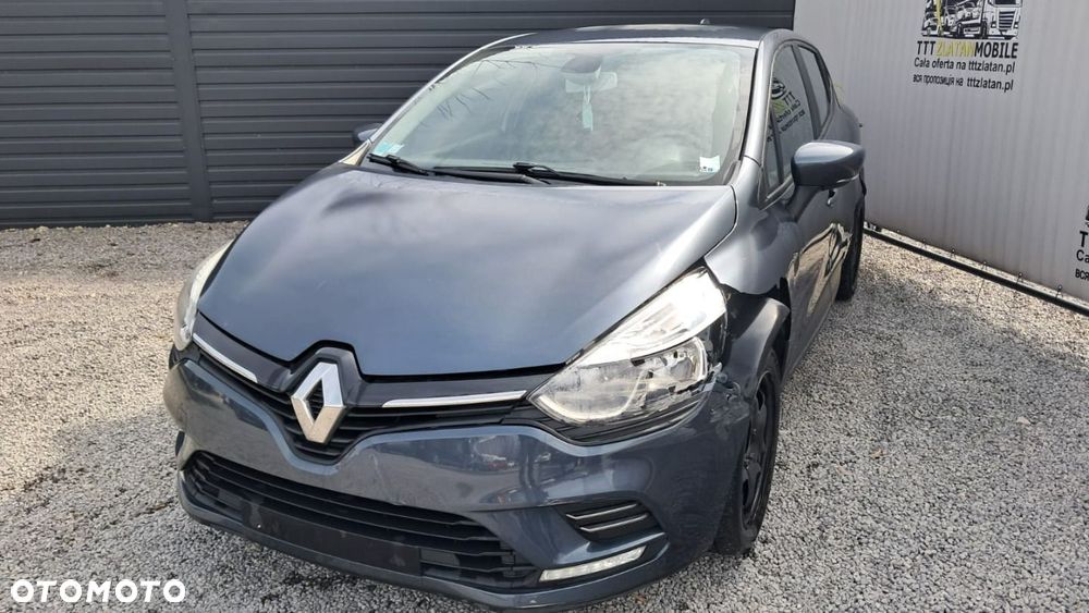 Renault Clio - 1