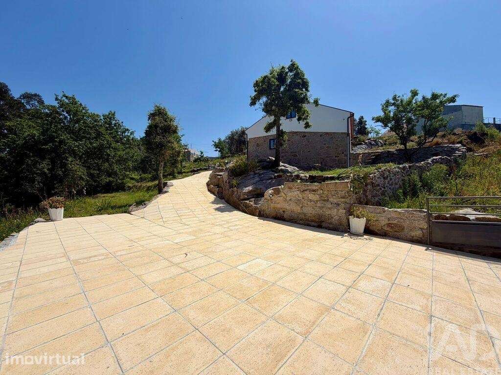 Moradia isolada T2 em Vila de Punhe de 100 m2 - Grande imagem: 5/25