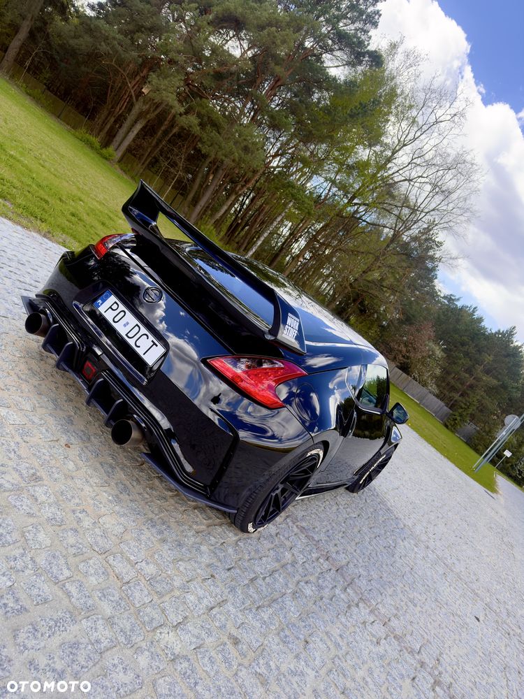 Nissan 370 Z - 8