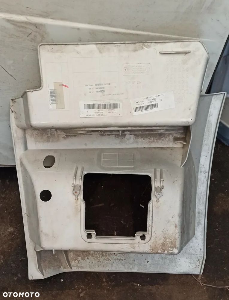 WNĘKA STOPNIA STOPNICA PRAWA MERCEDES MP4 ANTOS 9606663703 9606662503 - 2