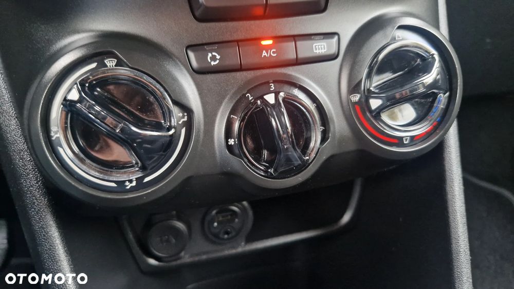 Peugeot 208 1.2 PureTech Active - 13