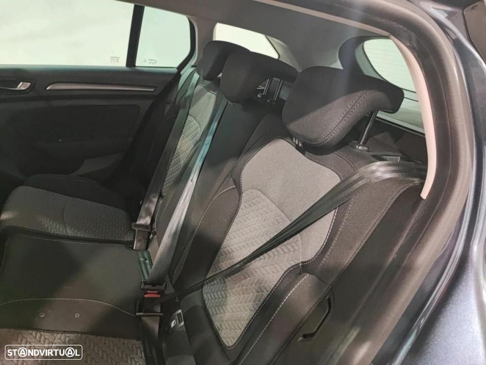 Renault Mégane Sport Tourer 1.6 E-Tech Plug-In Intens - 3