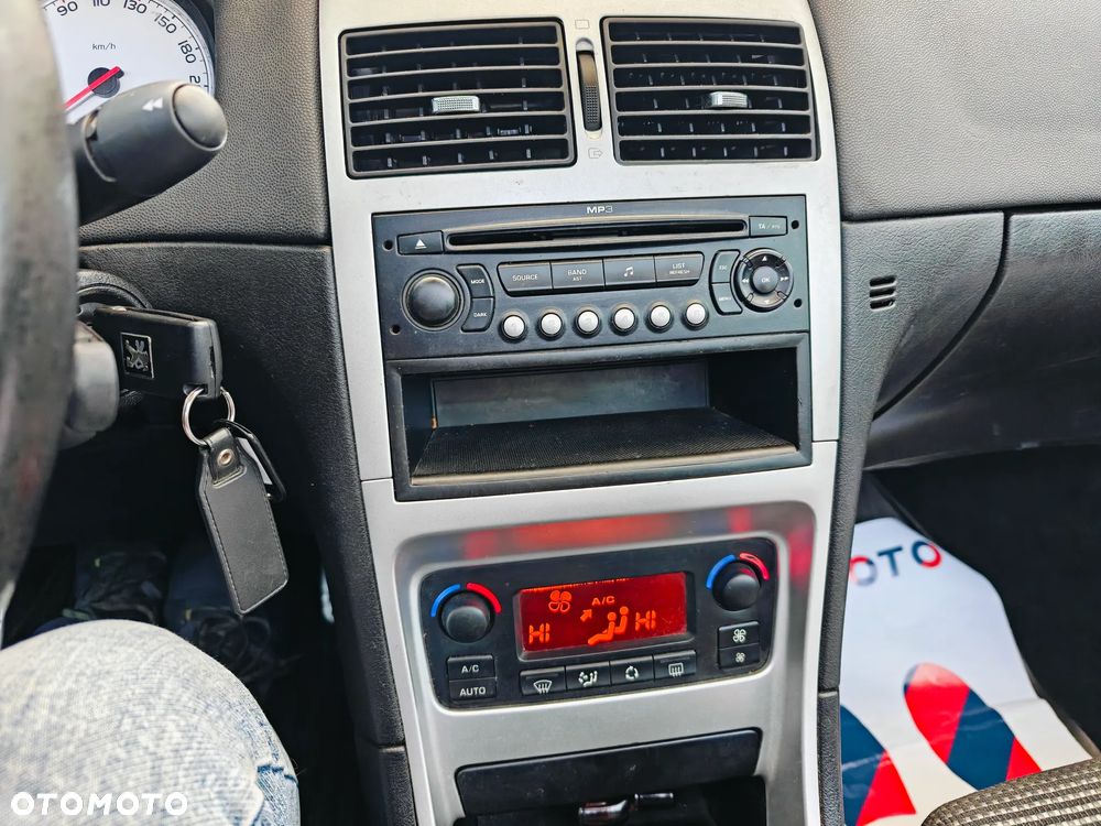 Peugeot 307 CC 110 JBL - 28