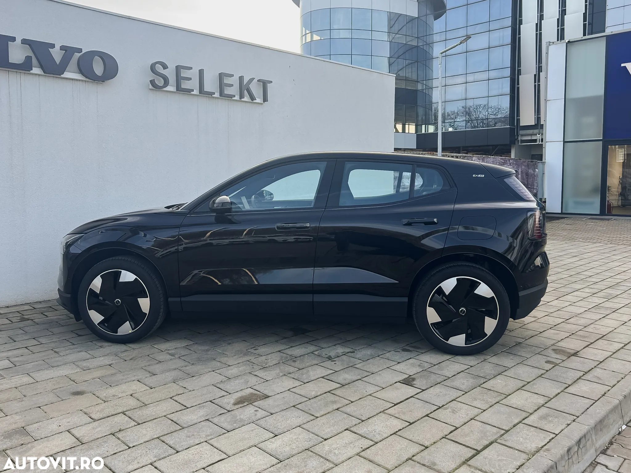 Volvo EX30 Single Motor Extended Range Ultra - 5