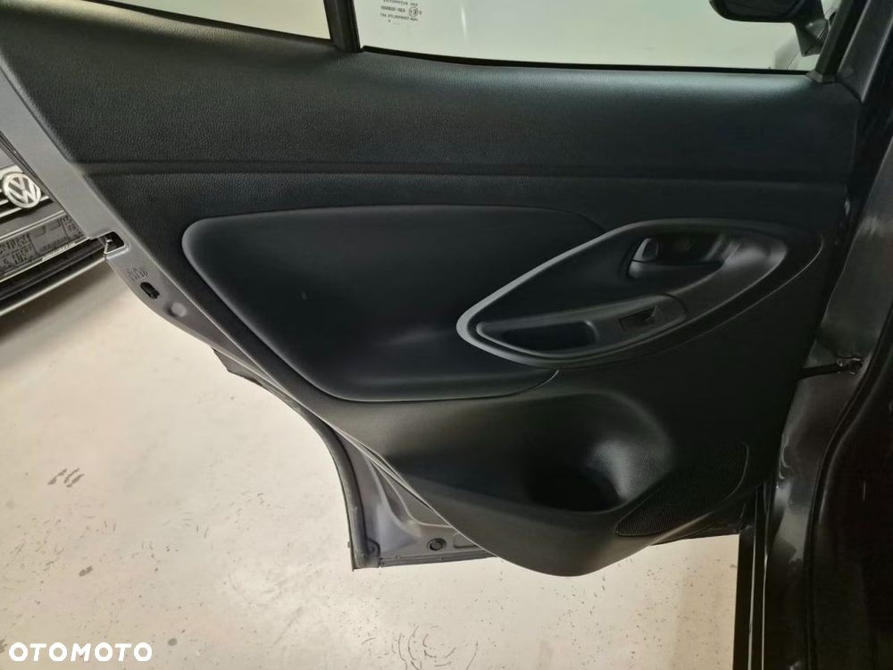 Toyota Yaris 1.5 VVT-i Comfort - 16