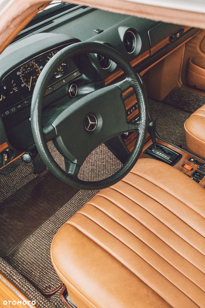 Mercedes-Benz W123 - 10