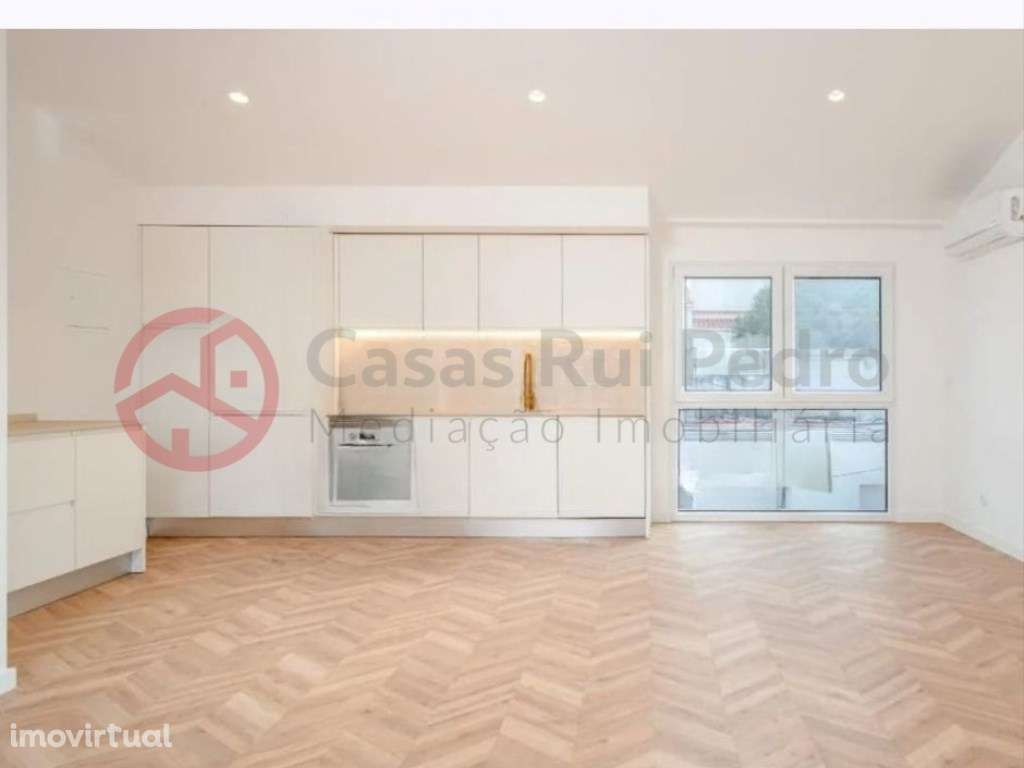 T1 Duplex a 15 Minutos de Barco da Ilha de Troia, Praia, Conforto e... - Grande imagem: 3/15