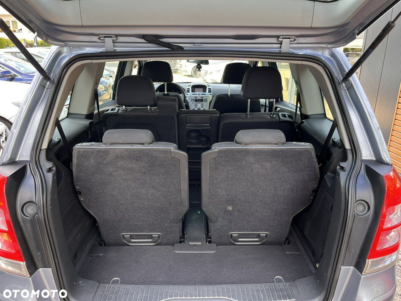 Opel Zafira 1.8 - 24