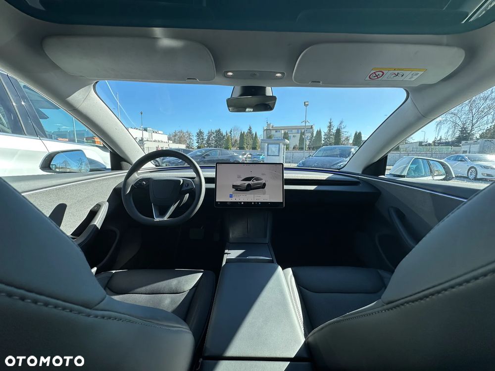 Tesla Model 3 - 14