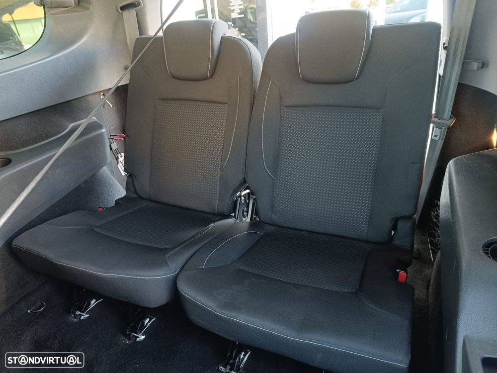 Dacia Lodgy 1.6 ECO-G Stepway 7L Bi-Fuel - 13
