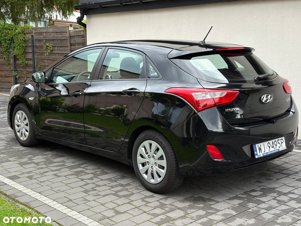 Hyundai i30 blue 1.4 Classic - 3