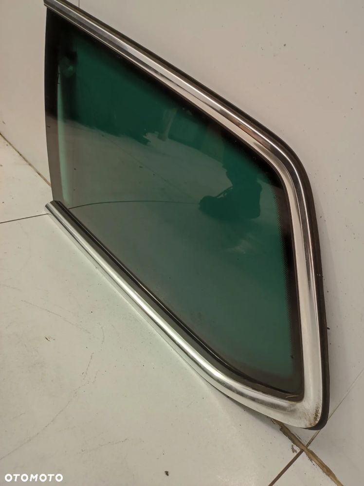 Szyba karoseryjna lewa tył tylna Volkswagen PASSAT B8 kombi - 3