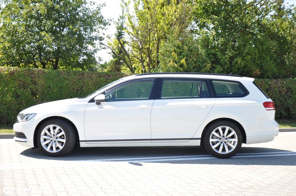 Volkswagen Passat 2.0 TDI SCR Comfortline - 34