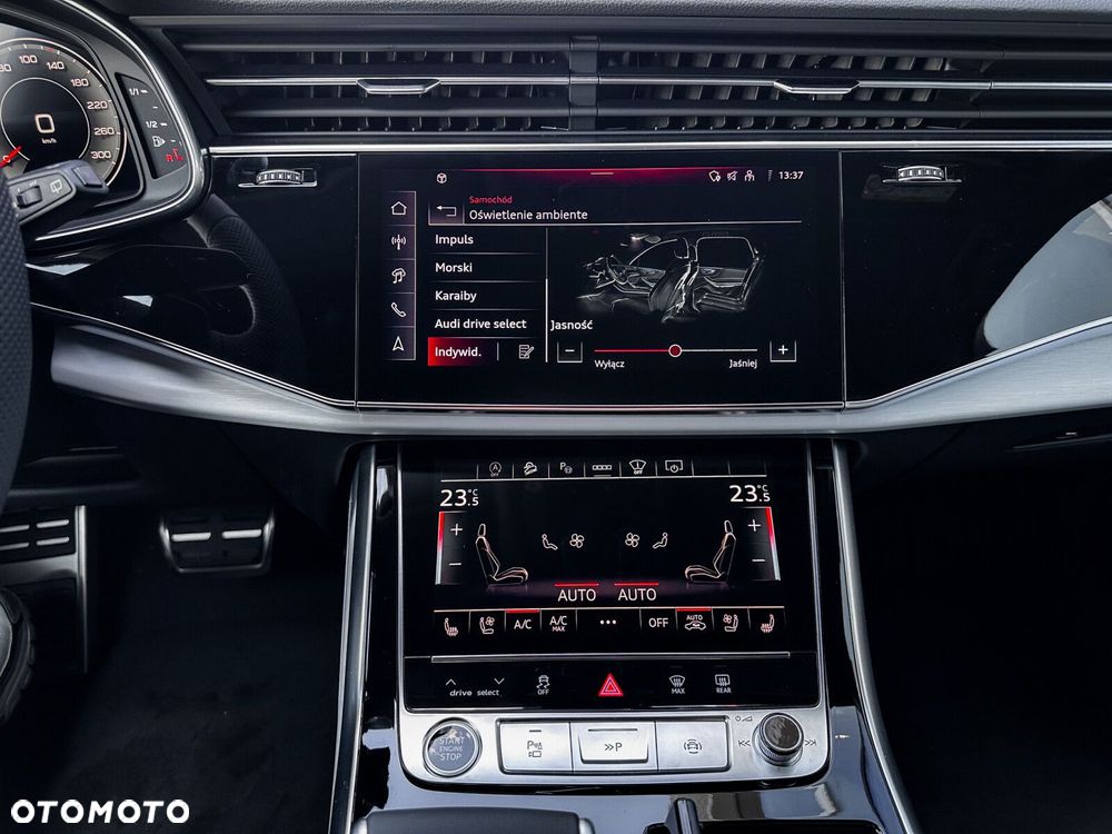 Audi Q7 - 36