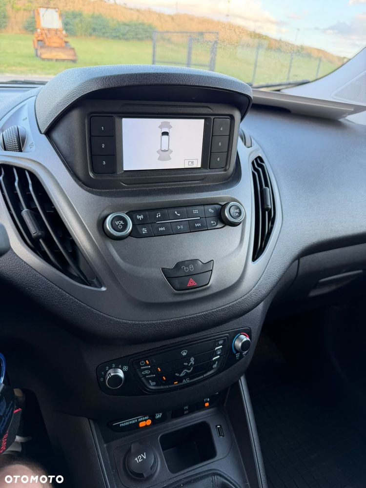 Ford Courier - 10