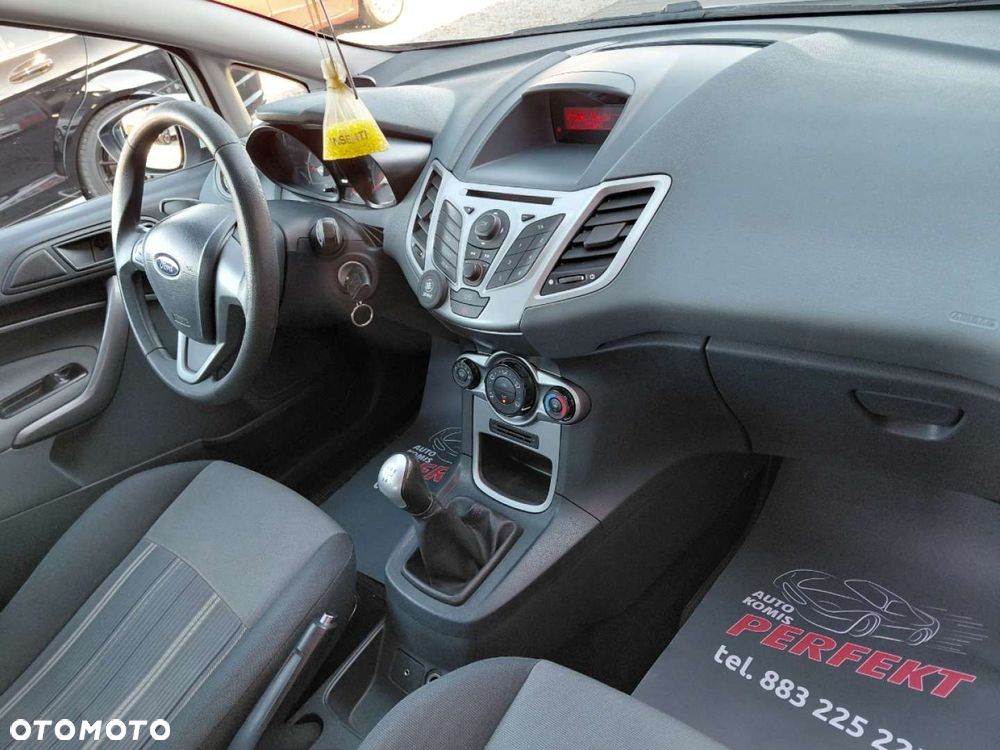Ford Fiesta - 12