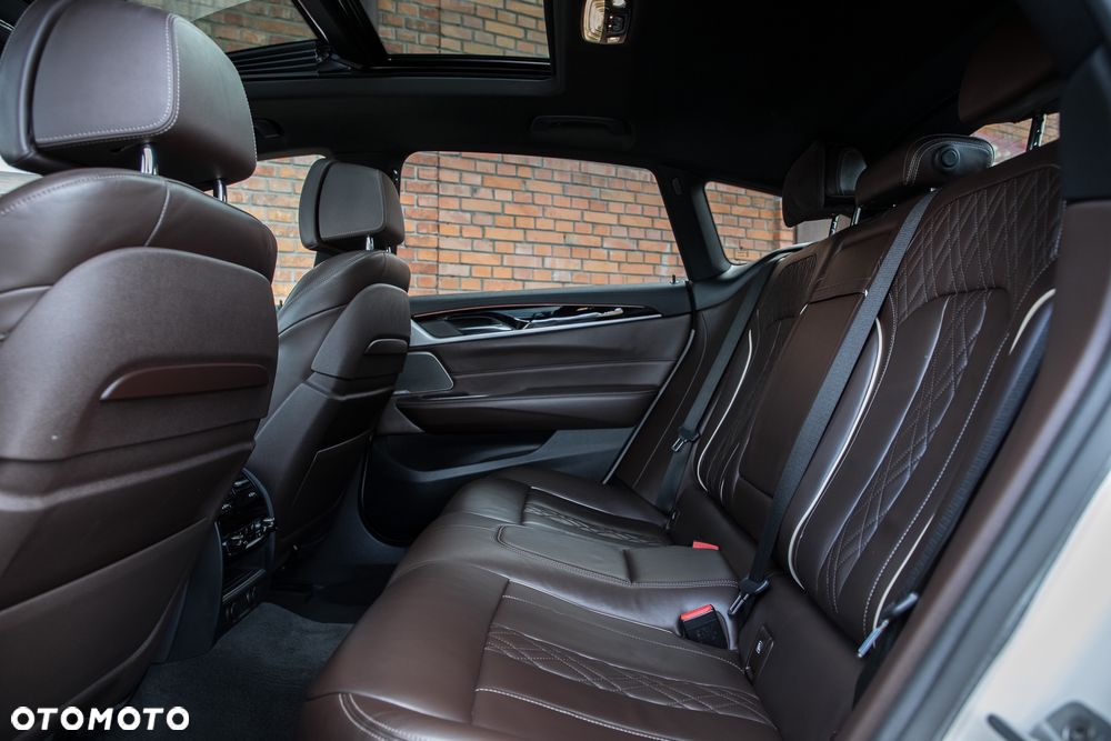 BMW 6GT 640i GPF xDrive M Sport sport - 24