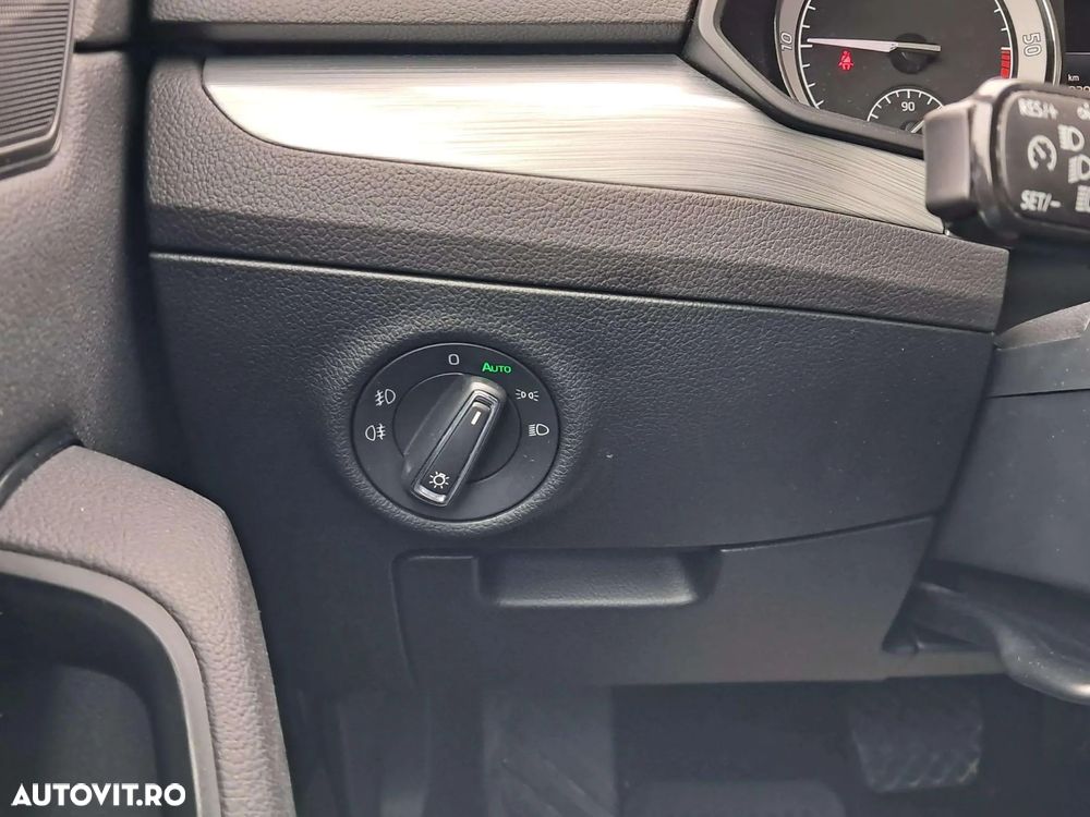 Skoda Superb 2.0 TDI DSG Ambition - 17