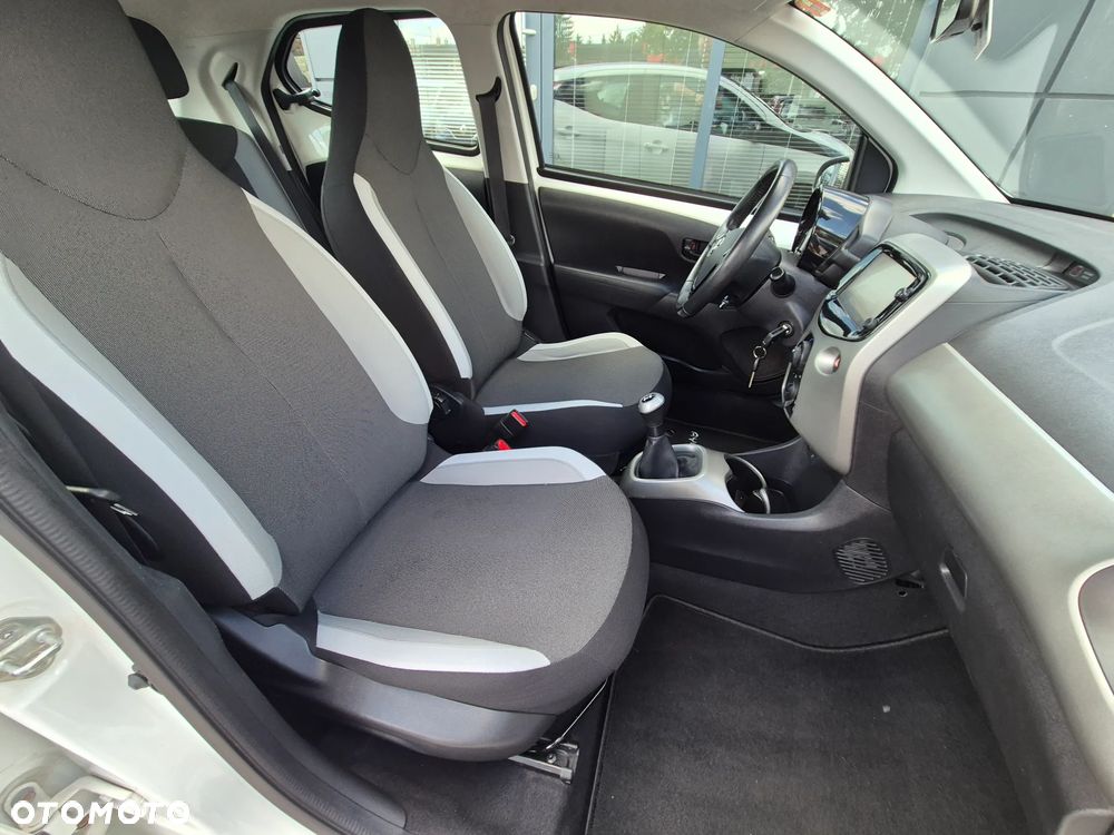 Toyota Aygo x-play Eco - 35