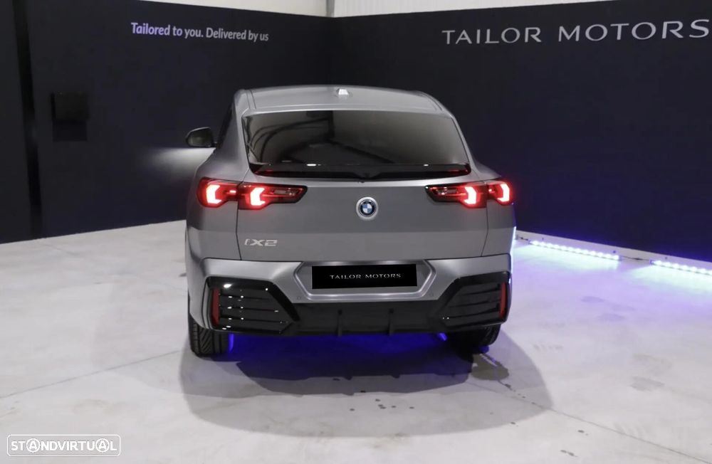 BMW iX2 eDrive20 Pack Desportivo M Pro - 3