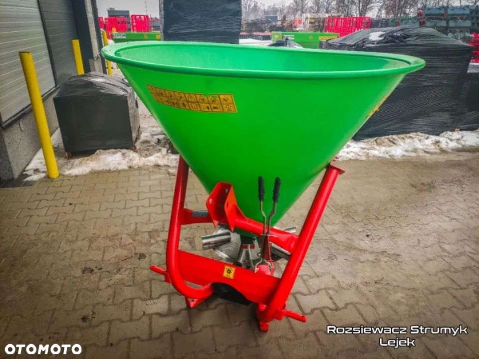NOWY Rozsiewacz nawozu STRUMYK LEJEK do nawozu siewka 200l 300l 400l 500l DUŻE R - 3