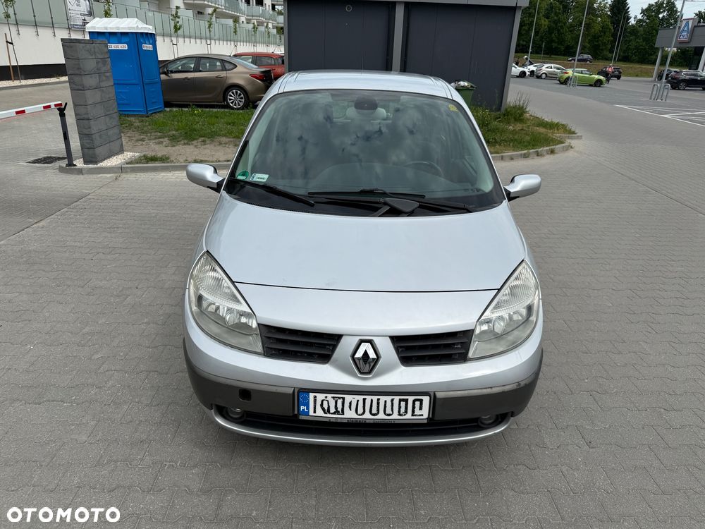 Renault Scenic 1.6 16V Confort Dynamique - 11