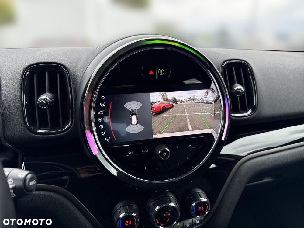 MINI Countryman - 16