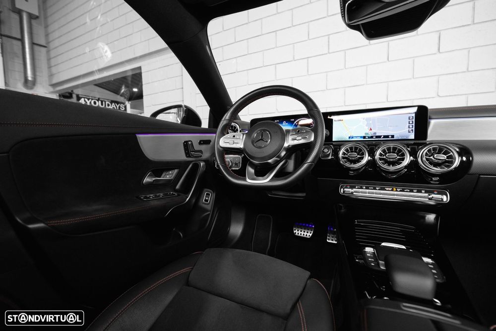 Mercedes-Benz CLA 250 e Shooting Brake AMG Line - 42