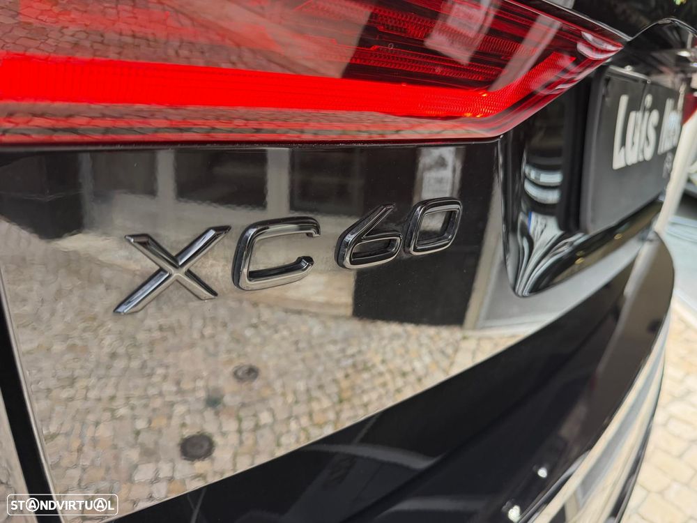Volvo XC 60 T6 AWD Recharge Plus Black Edition - 15